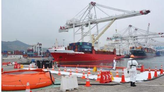عمال ميناء ايطالي يرفضون تحميل أسلحة على متن سفينة كانت متجه صوب إسرائيل